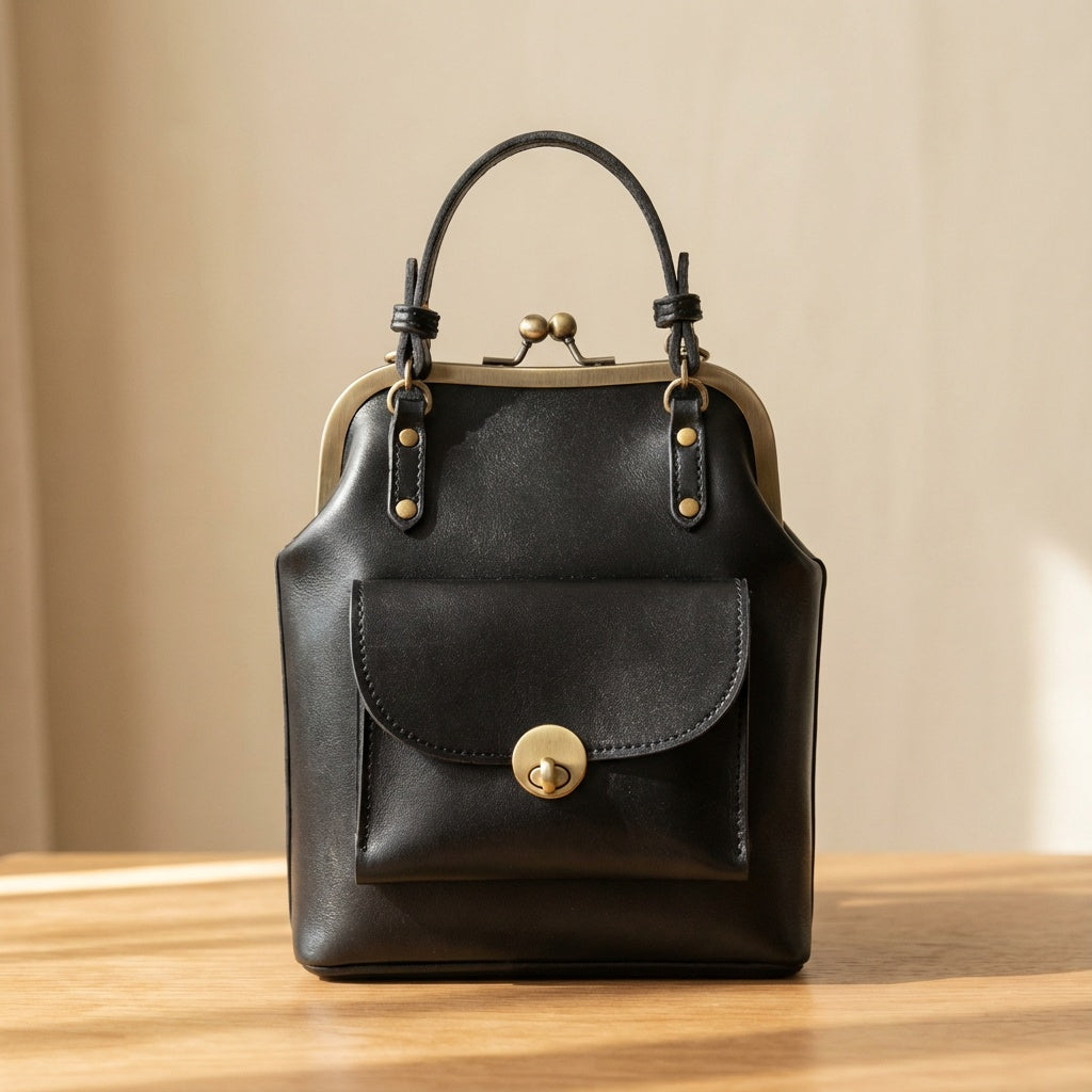 Clara's Retro Chic Vintage Kiss-Lock Bag