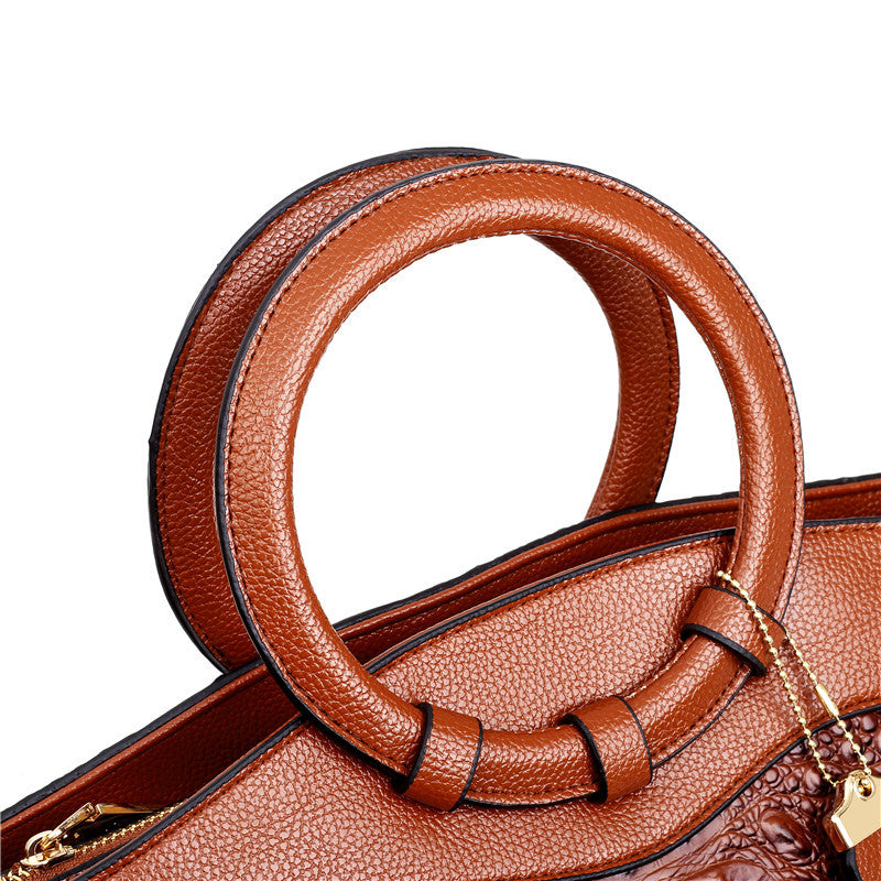 Classic Heritage Leather Shoulder Bag